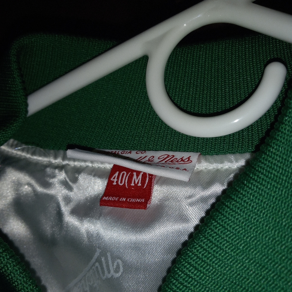 Mitchell & ness jacket - Picture 3 of 3